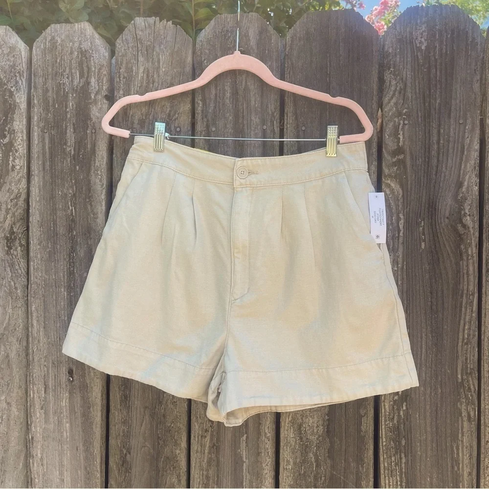 Joie / High Rise Linen Blend Pleated Shorts / Beige / Women’s Medium 8/10 | NWT
